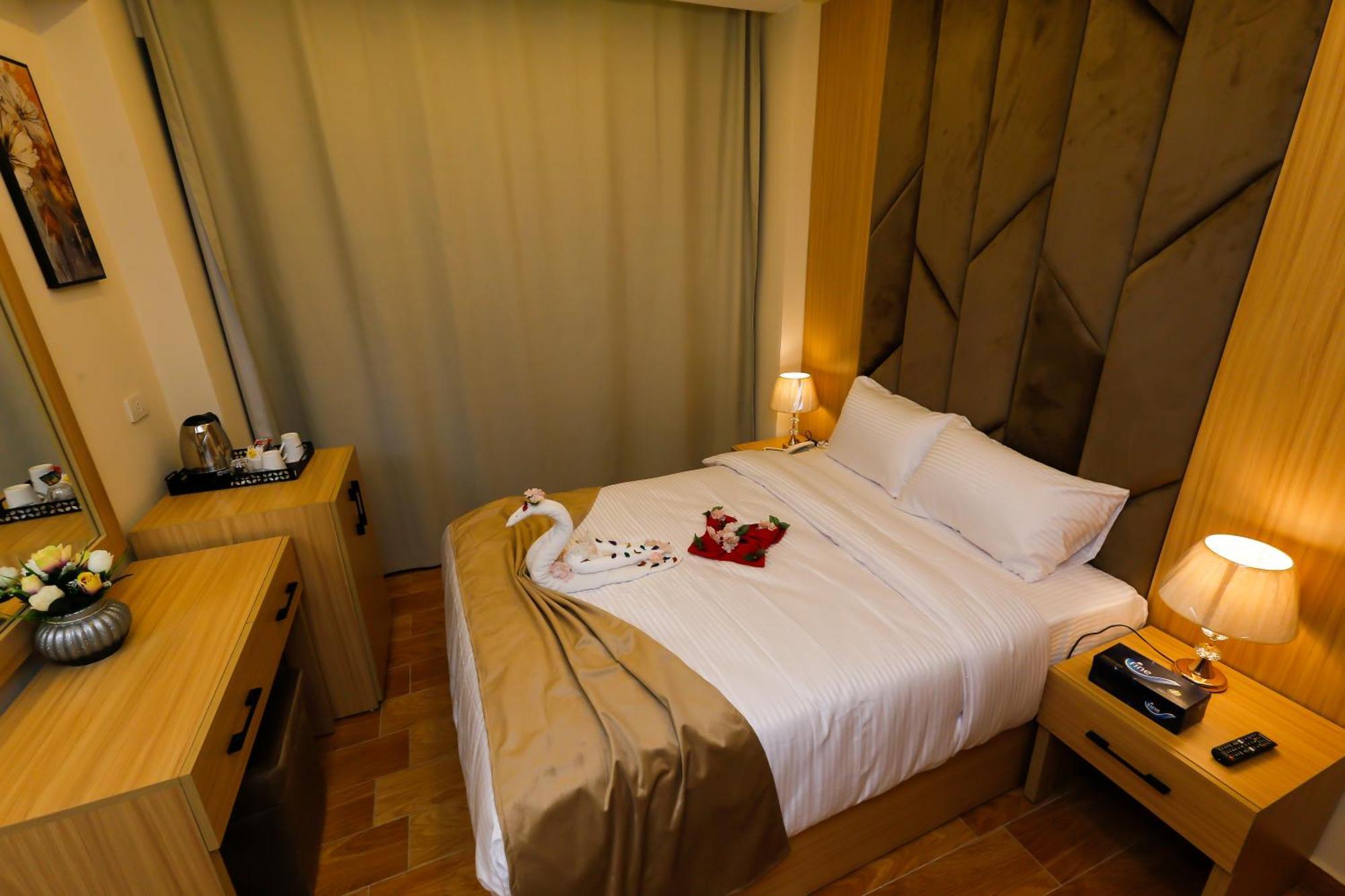 Rizk Pyramids View Hotel Kafret el-Gabal エクステリア 写真